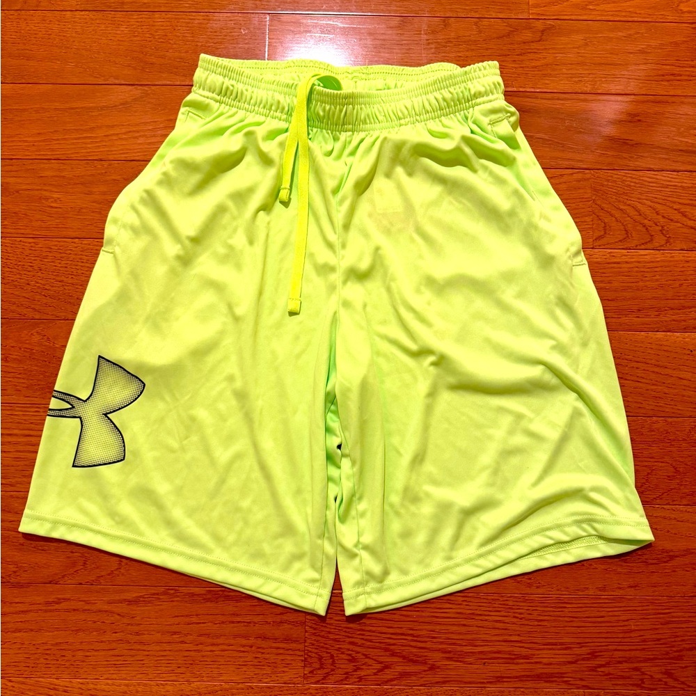 NWT Under Armour Men's Tech Graphic Bright Yellow Athletic Shorts size Small